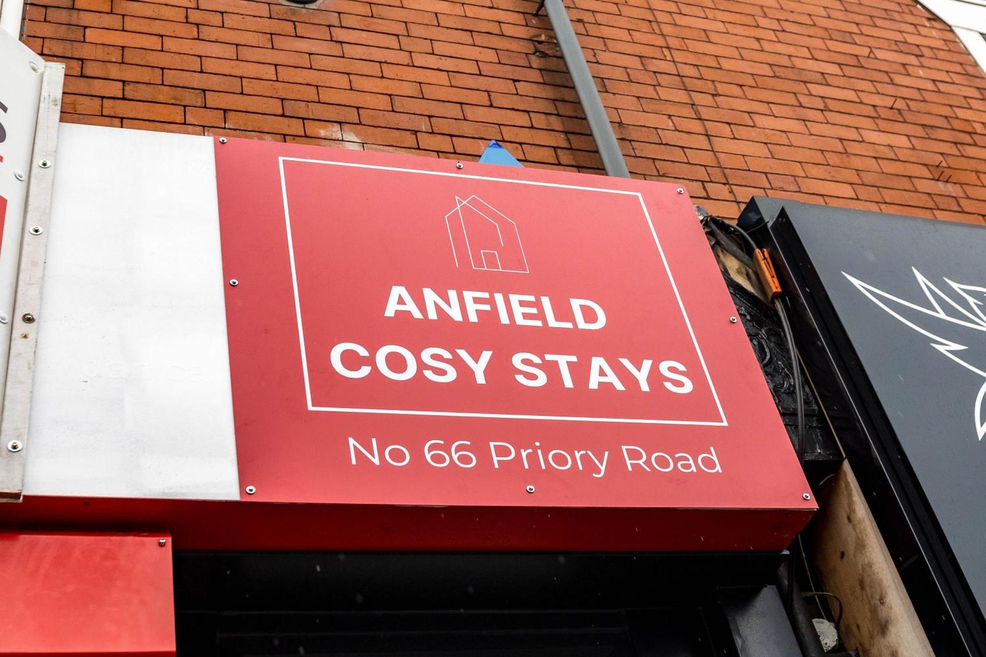 Air Host & Stay - Anfield Cosy Stays, Sleeps 14 Liverpool Esterno foto